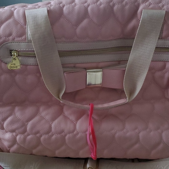 betsey johnson travel bags